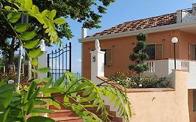 Tenuta dei Biondi Ulivi B&B